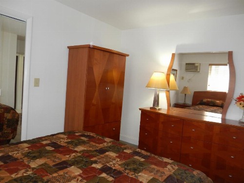 Shell Motel Hollywood - image 48