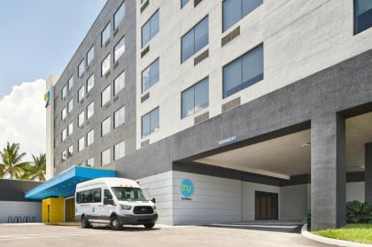 Tru By Hilton Ft Lauderdale Airport - image 4