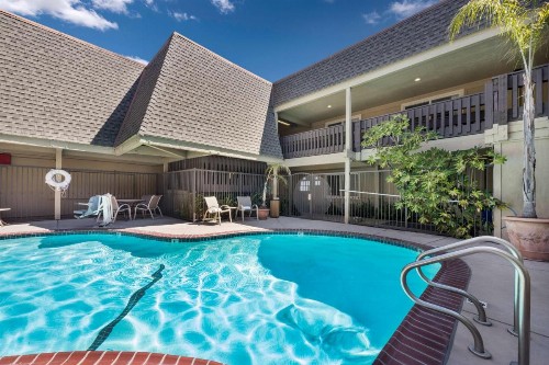Best Western Danville Sycamore Inn - image 2