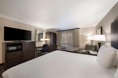 Best Western Danville Sycamore Inn - image 25