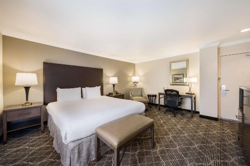 Best Western Danville Sycamore Inn - image 7