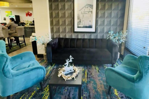 Quality Inn - image 19