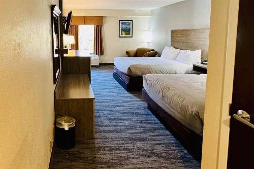 Quality Inn - image 28