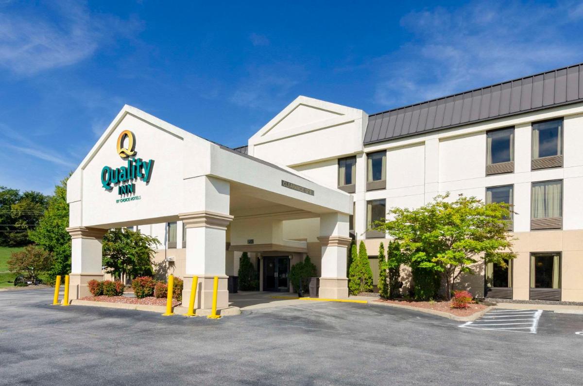 Quality Inn - image 4