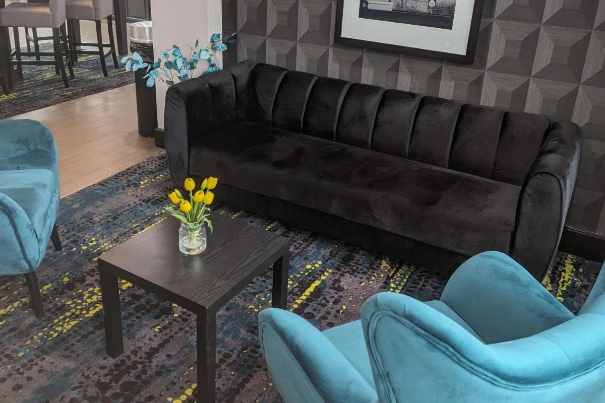 Quality Inn - image 7