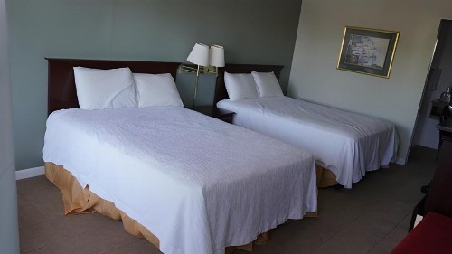 Astoria Hotel Danville West - image 14