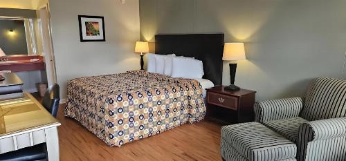 Astoria Hotel Danville West - image 19