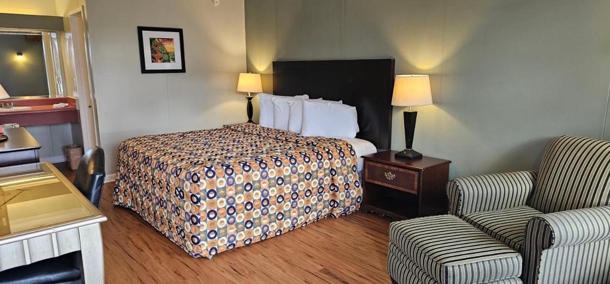 Astoria Hotel Danville West - image 2