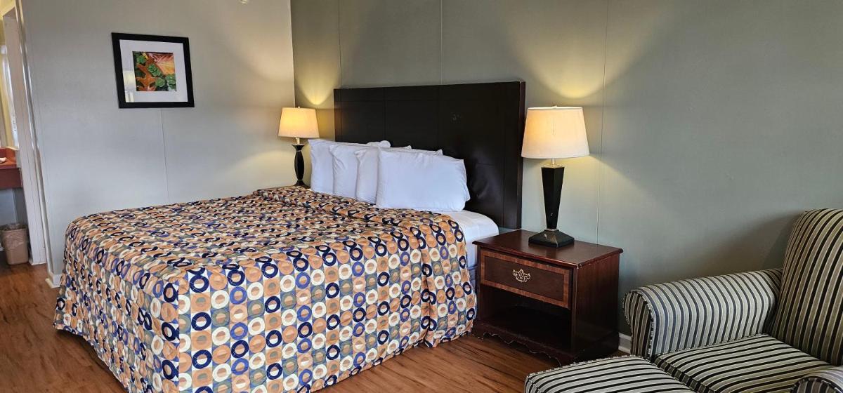 Astoria Hotel Danville West - image 7