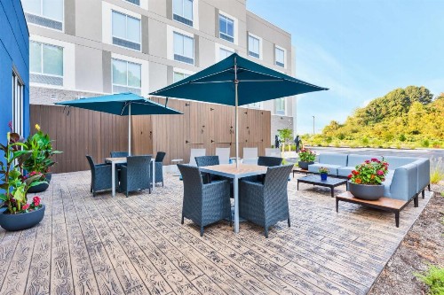 Hampton Inn Danville Va - image 4