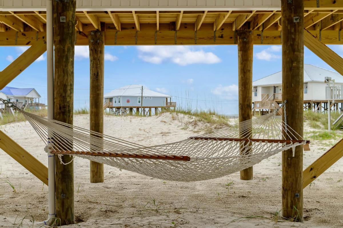 Barefoot Sands - image 7