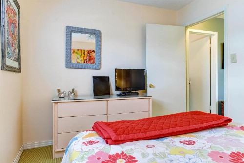 Canal Cottage - image 7