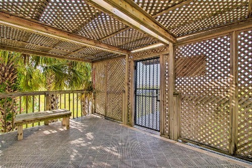 Gulf Front Dauphin Island Condo with Pool Access - image 7