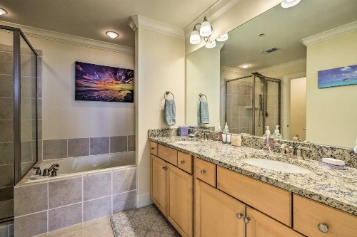 Beachfront Dauphin Island Condo with 2 Pools and Sauna - image 5