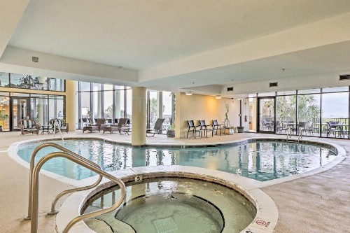 Beachfront Dauphin Island Condo with 2 Pools and Sauna - image 4