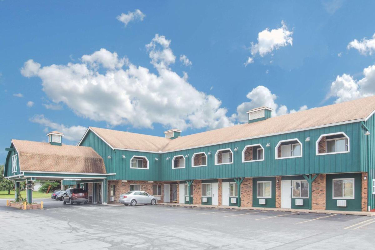 Days Inn by Wyndham Davenport IA - main image