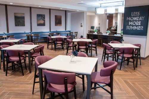 Fairfield Inn & Suites by Marriott Davenport Quad Cities - image 8