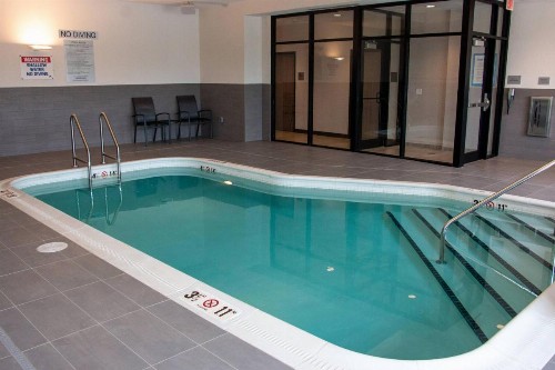 Fairfield Inn & Suites by Marriott Davenport Quad Cities - image 9