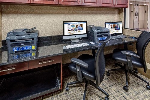 Hampton Inn Orlando-Maingate South - image 26