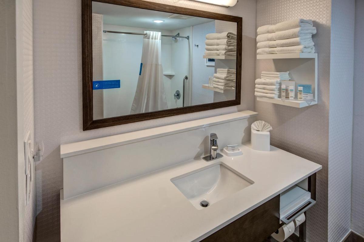 Hampton Inn Orlando-Maingate South - image 6