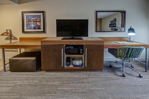 Hampton Inn Orlando-Maingate South - image 8