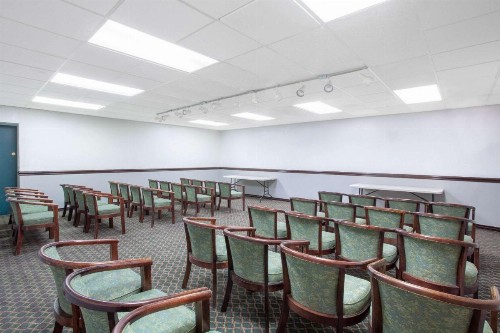 Ramada by Wyndham Davenport Orlando South - image 31