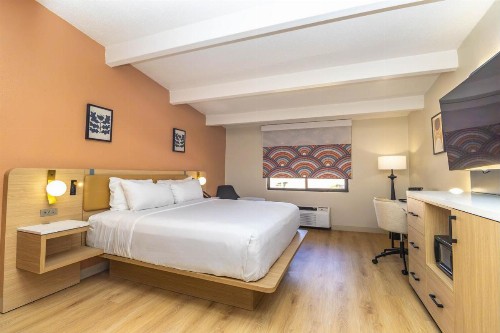 Ramada by Wyndham Davenport Orlando South - image 8