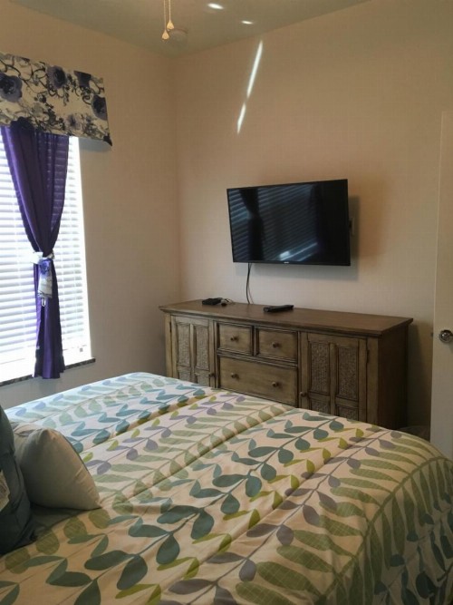Orlando Vacation Rental Homes - image 2
