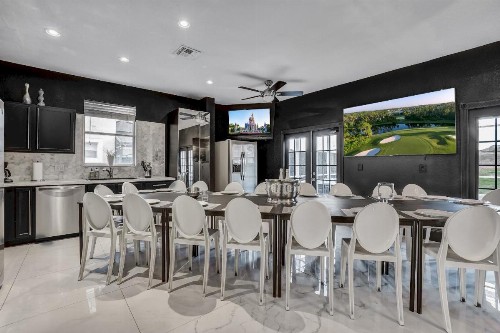 Eleven-Bedroom Disney Area Golf Resort Mansion - image 16