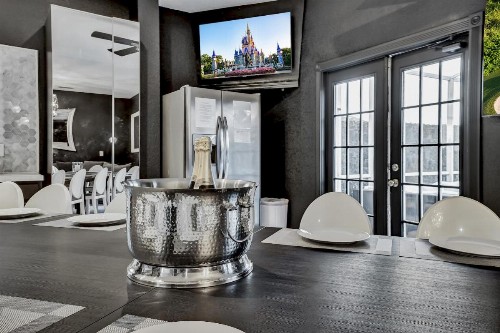 Eleven-Bedroom Disney Area Golf Resort Mansion - image 24