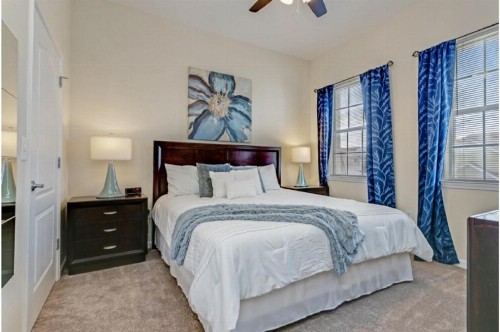 Two-Bedroom Apartment Davenport - image 12
