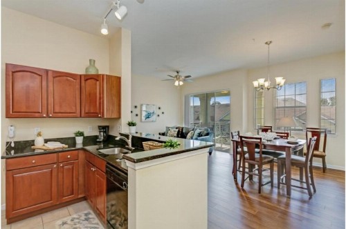 Two-Bedroom Apartment Davenport - image 15