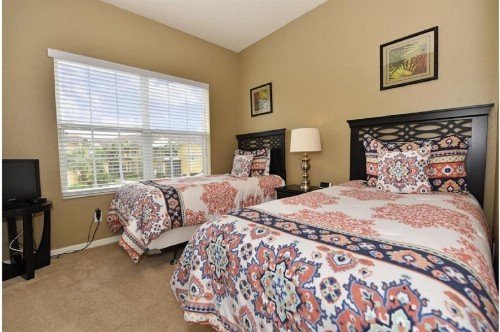 Two-Bedroom Apartment Davenport - image 19