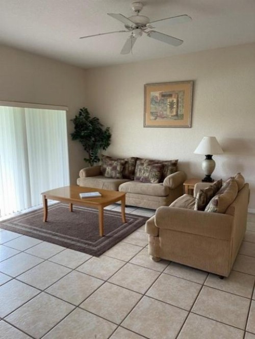 Four-Bedroom Townhome Davenport - image 24