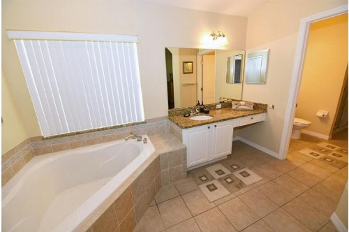 Four-Bedroom Pool Home Davenport - image 6