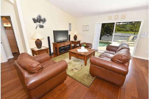 Four-Bedroom Pool Home Davenport - image 8