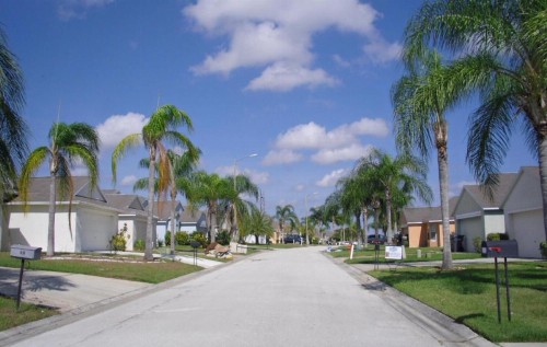 Fabulous 4 Bedrooms Villa 3 Bath with Private Pool 15 Min to Disney - image 5