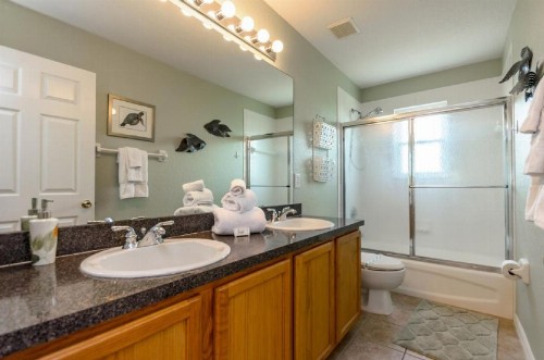 Six-Bedroom Villa 337 - image 7
