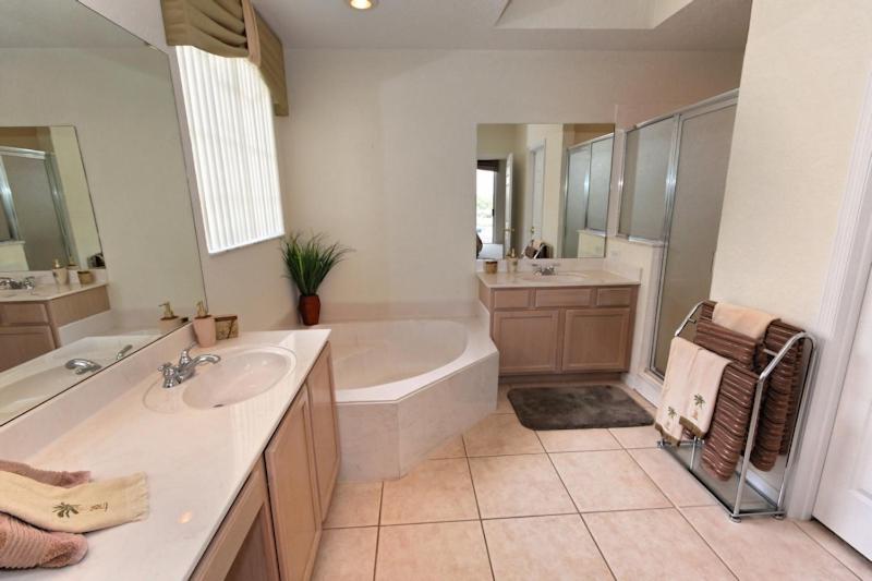 Five-Bedroom Villa 169 - image 7