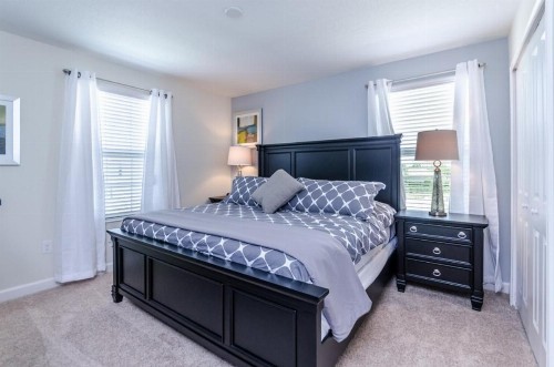 Eight-Bedroom Villa 9076 - image 10