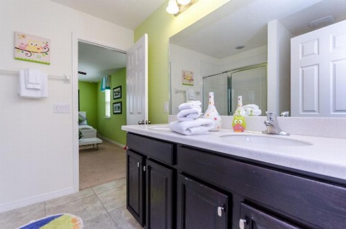 Seven-Bedroom Villa 1214 - image 7