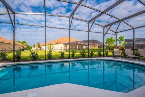 Six-Bedroom Villa 4164 - image 8