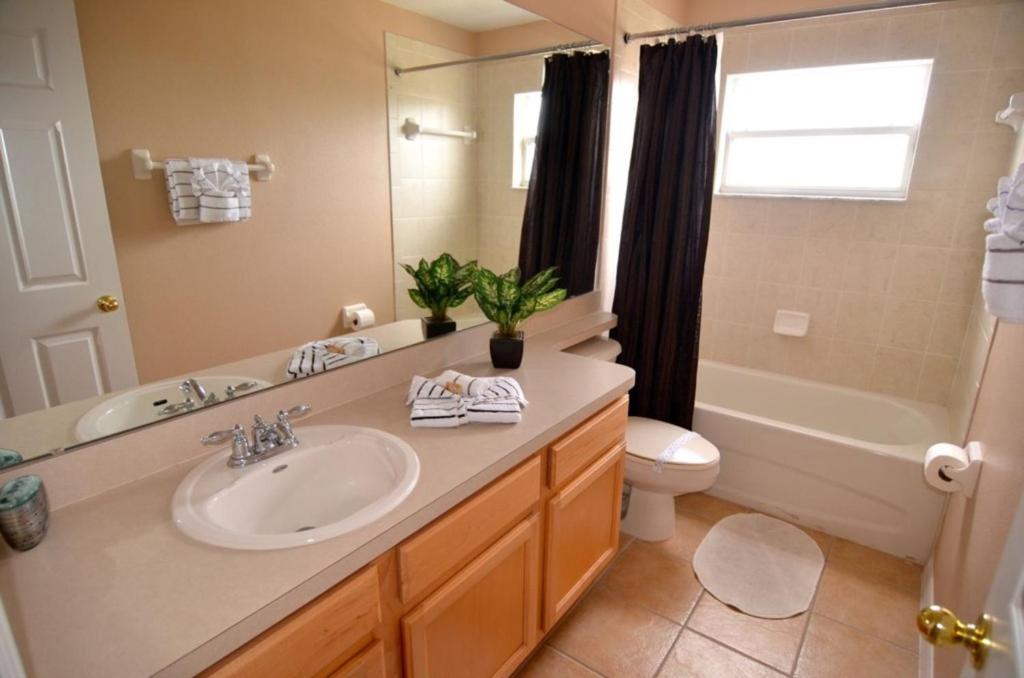 Four-Bedroom Villa 207 - image 6