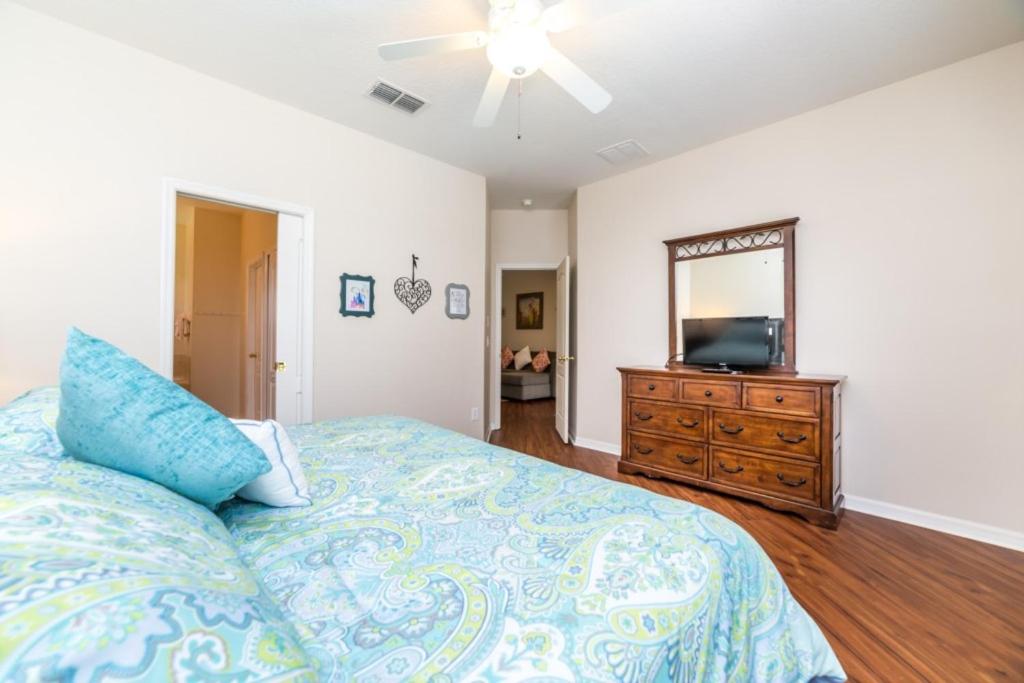 Four-Bedroom Villa 170 - image 6