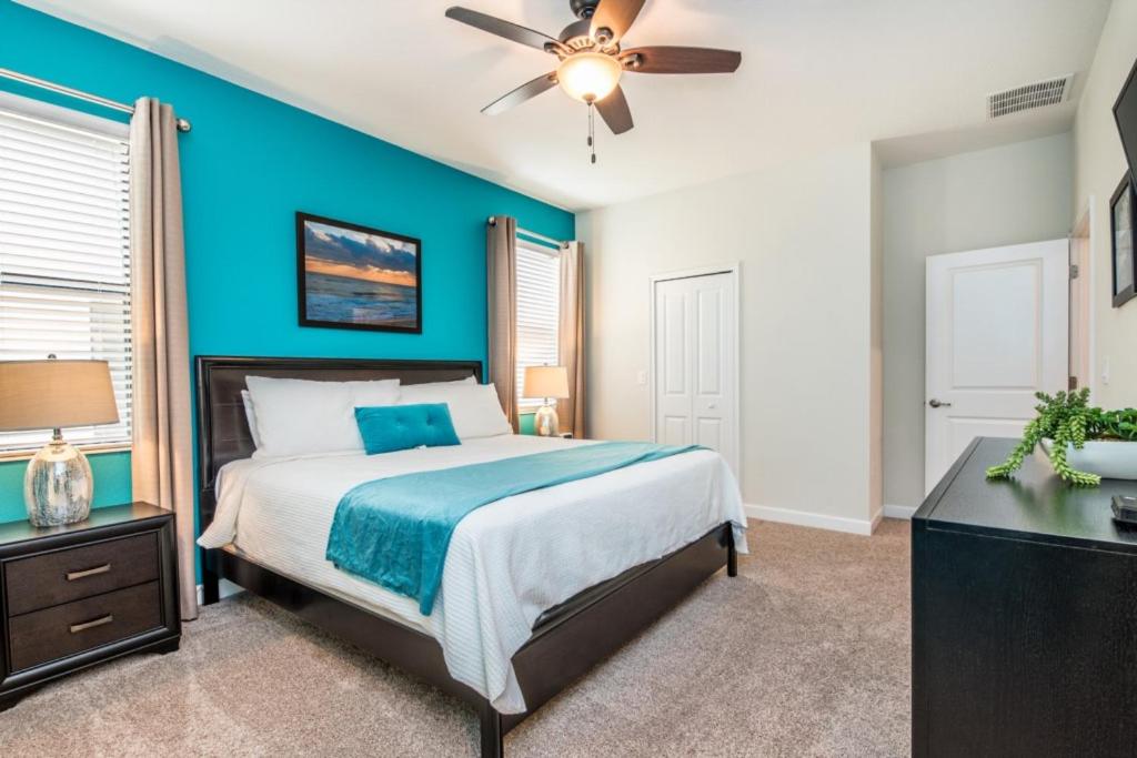 Nine-Bedroom Villa 1308 - image 6
