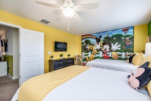 Nine-Bedroom Villa 1308 - image 8