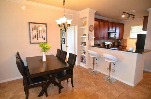 Three-Bedroom Apartment 431BVD - image 10