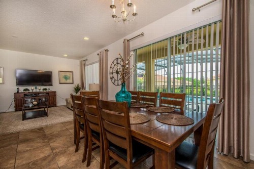 Villa on Oaktree 46145E - image 12