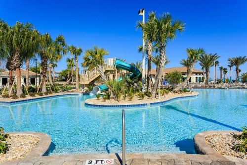 Sun Kisses 5 Bed Private Pool - image 4