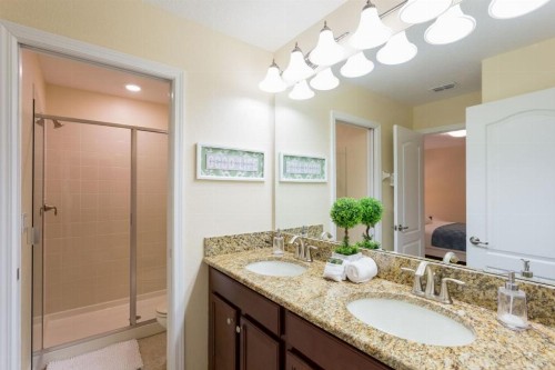 Amazing 5 bedroom home - Champions Gate Resort - image 9